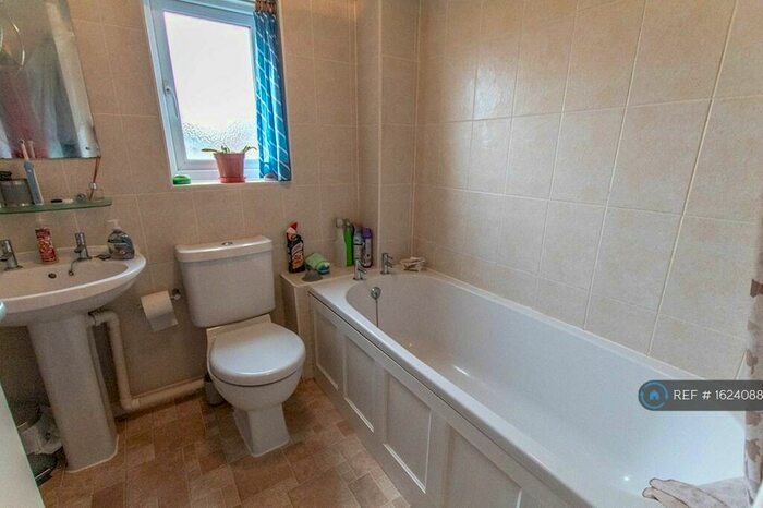 1 Bedroom Terraced House To Rent In Glyndebourne Gardens, Banbury, OX16