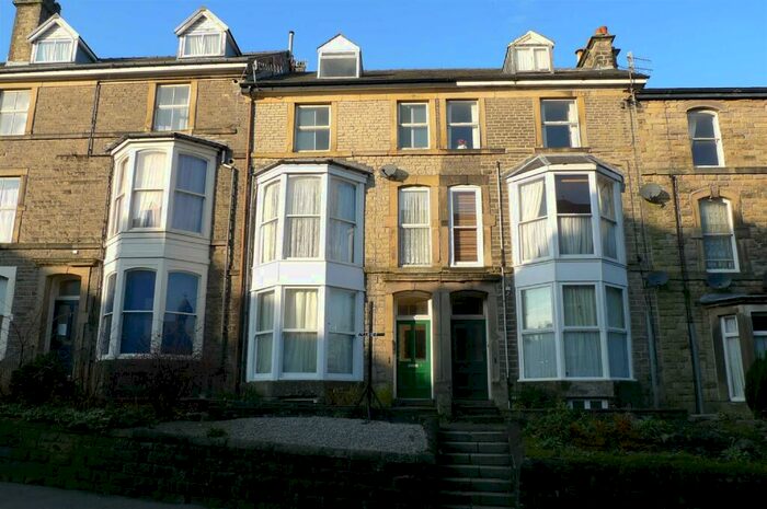 2 Bedroom Apartment To Rent In Belmont Terrace, Terrace Road, Buxton, SK17