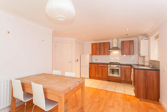 2 Bedroom Apartment To Rent In Welbeck Place, Marston, OX3