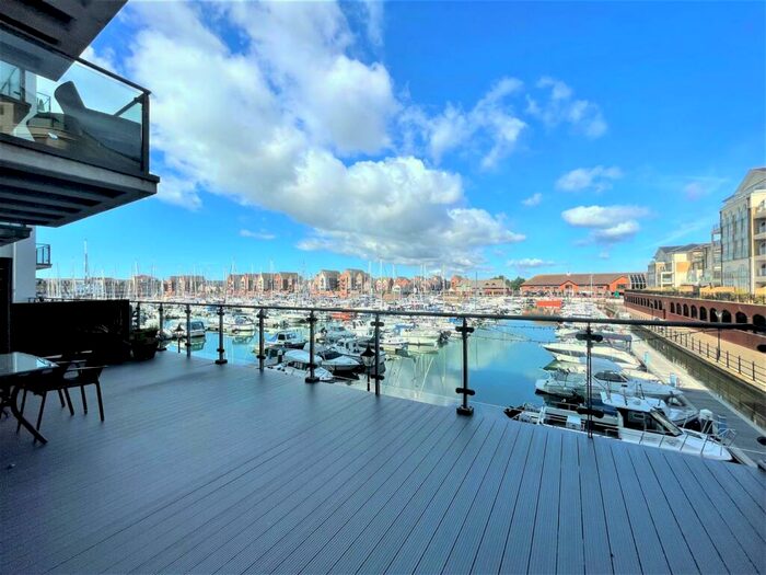 2 Bedroom Flat To Rent In Midway Quay, Eastbourne, BN23