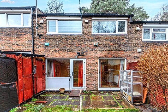 3 Bedroom Terraced House For Sale In Lingwood, Bracknell, RG12