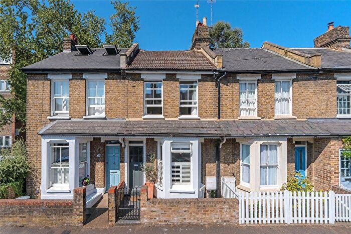 2 Bedroom Terraced House For Sale In Avenue Road, Hampton, TW12