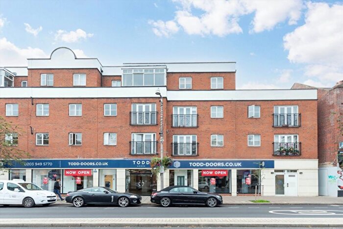 1 Bedroom Flat To Rent In Heath Road, Twickenham, TW1