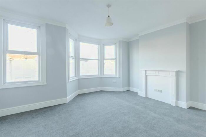 2 Bedroom Flat To Rent In Oldfield Road, London NW10