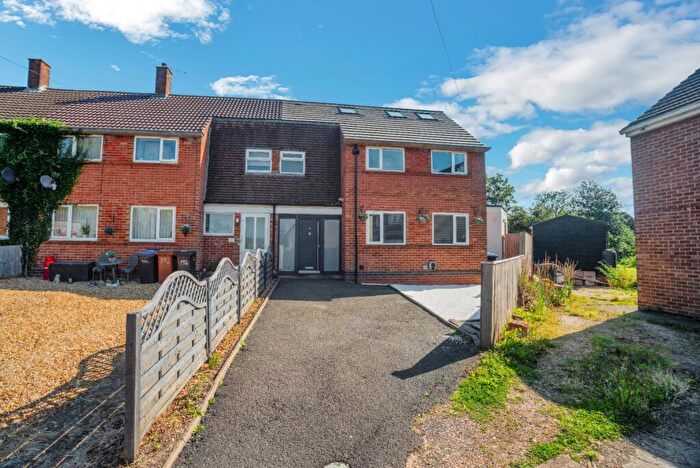 5 Bedroom End Of Terrace House For Sale In Orchard Close, Wootton Village, Northampton, NN4