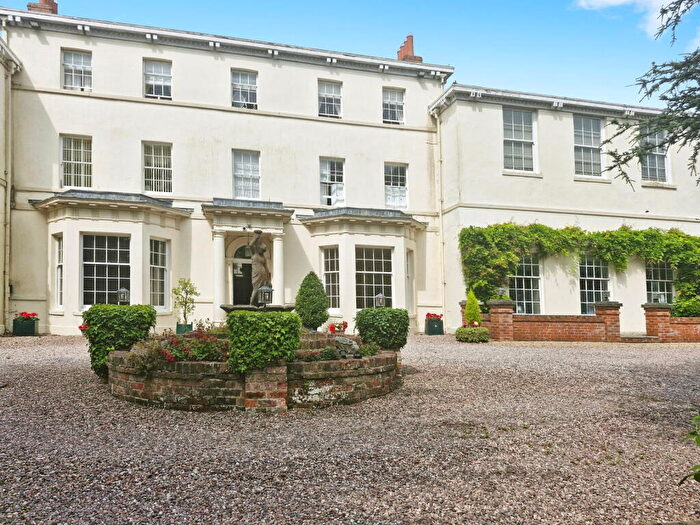 2 Bedroom Duplex For Sale In Hall Park, Swanland, North Ferriby, HU14