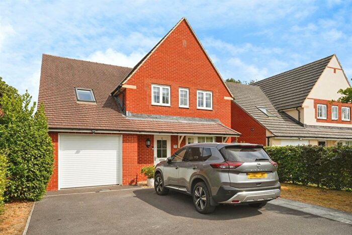 5 Bedroom Detached House For Sale In Lysander Crescent, Watchfield, Swindon, SN6