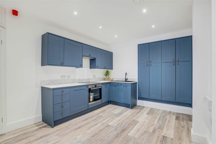 1 Bedroom Flat To Rent In Millicent Road, West Bridgford, Nottinghamshire, NG2