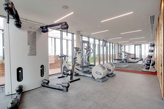 2 Bedroom Flat To Rent In Azure Building, London, E15
