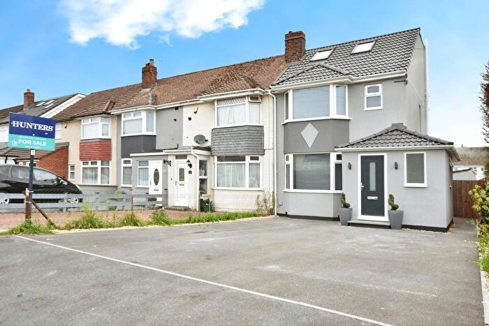 3 Bedroom End Terrace House For Sale In Headley Walk, Bristol, BS13