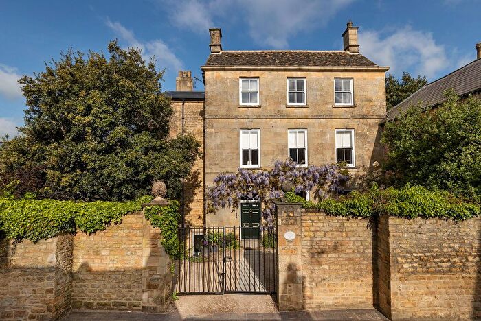 6 Bedroom Detached House For Sale In West Street, Chipping Norton, OX7