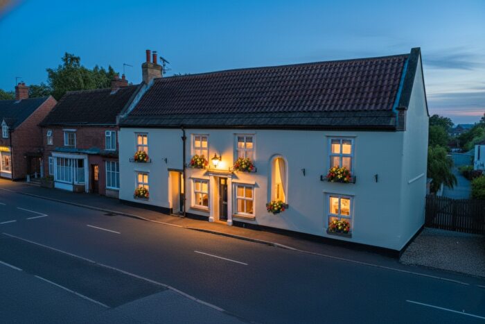 4 Bedroom Semi-Detached House For Sale In Main Street, Doncaster, South Yorkshire, DN10