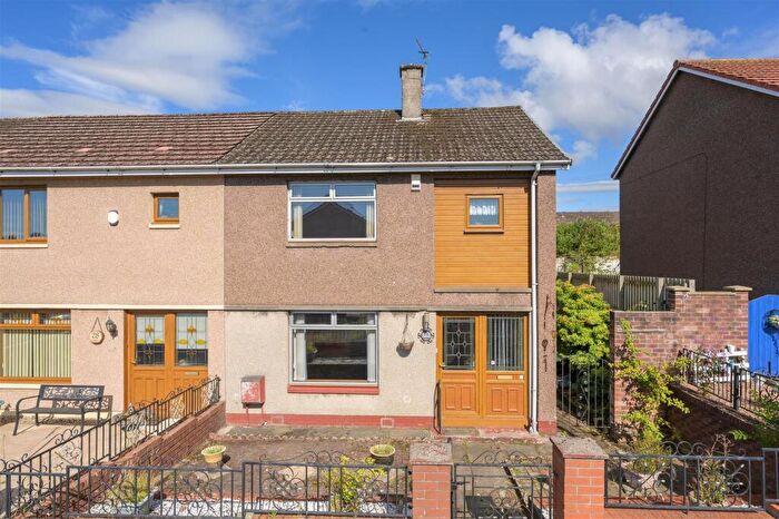 2 Bedroom End Of Terrace House For Sale In Waverley Place, Lochore, KY5