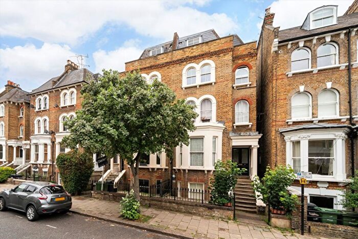 1 Bedroom Flat To Rent In Victoria Rise, Clapham, SW4