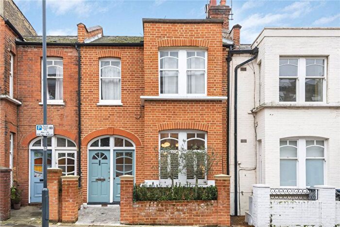 2 Bedroom Flat For Sale In Glengall Road, Brondesbury Park, NW6
