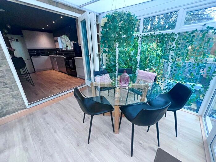 5 Bedroom Detached House For Sale In Benn Lane, Longwood, Huddersfield, HD3