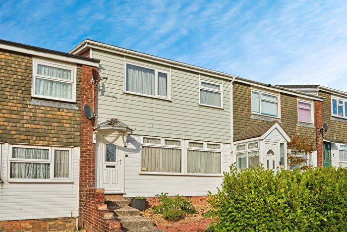 3 Bedroom Terraced House For Sale In Meadowside, Newport, Isle Of Wight, PO30