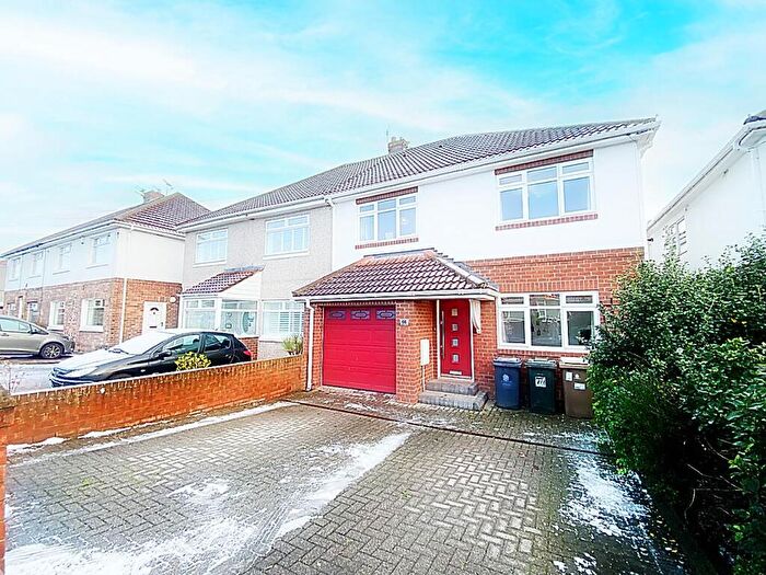 4 Bedroom Semi Detached House For Sale In Exeter Road, Wallsend, NE28