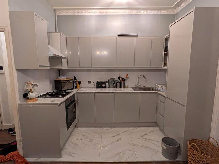 2 Bedroom Property For Sale In Shooters Hill Road, Blackheath, SE3