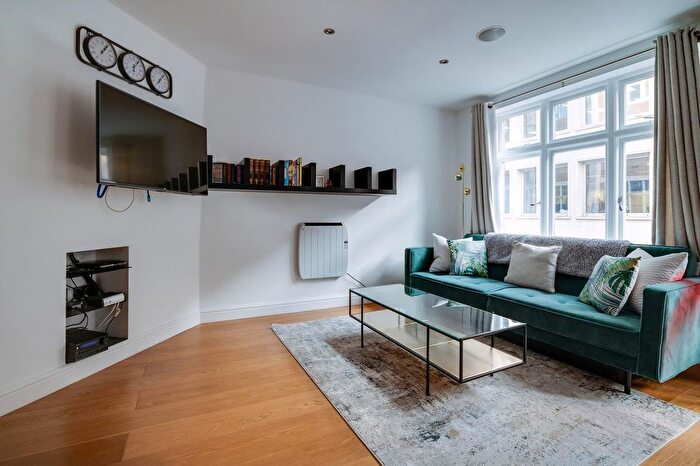 1 Bedroom Flat To Rent In Charing Cross, WC2N