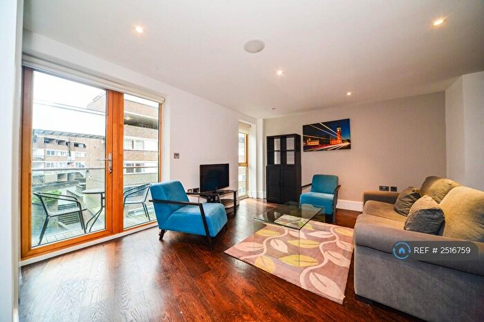 2 Bedroom Flat To Rent In Cyrus Street, London, EC1V