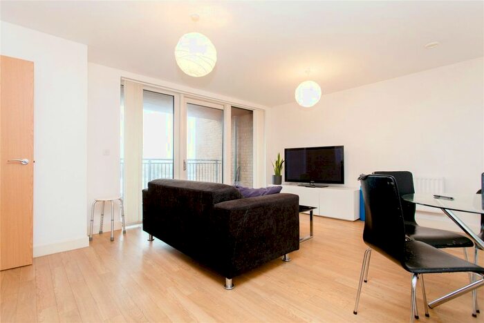 2 Bedroom Flat To Rent In Collins Tower, Dalston Square, E8