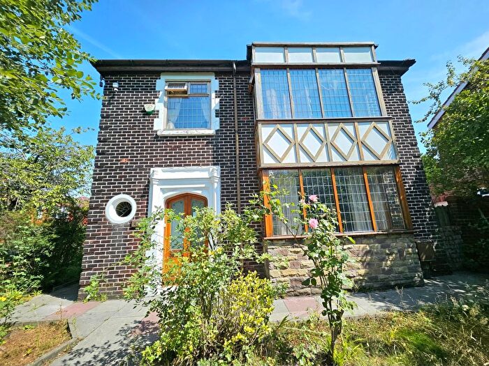 4 Bedroom Detached House For Sale In Wellington Road North, Stockport, Cheshire, SK4