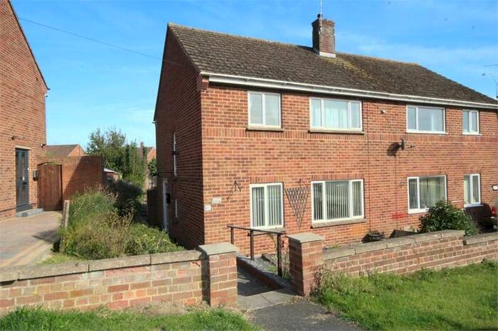3 Bedroom Semi-Detached House To Rent In Edinburgh Road, Wellingborough, Northamptonshire, NN8