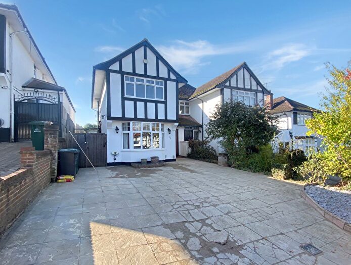 4 Bedroom Semi-Detached House To Rent In Hillcroft Crescent, Watford, WD19