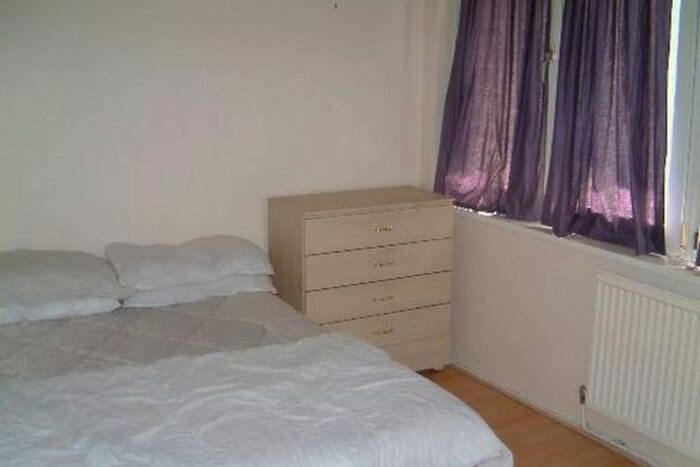 4 Bedroom Flat To Rent In Clem Attlee Court, London, SW6