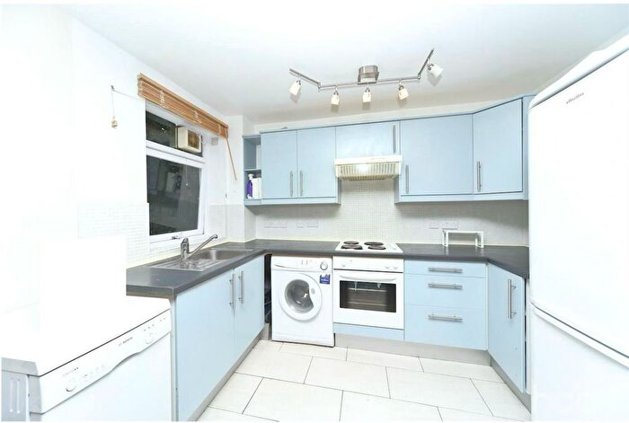 2 Bedroom Flat To Rent In Harriers Close, London, W5