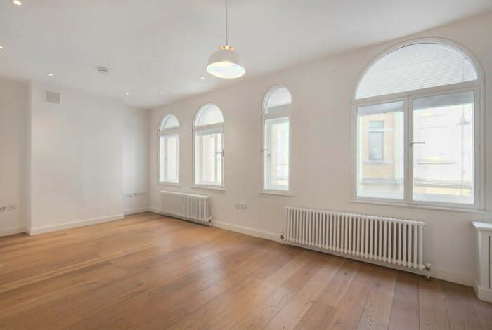 2 Bedroom Flat To Rent In Rupert Street, London, W1D