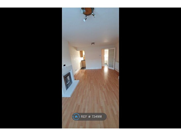 2 Bedroom Flat To Rent In Audley Drive, Maidenhead, SL6