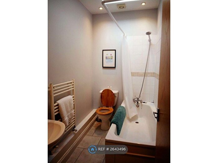 1 Bedroom Flat To Rent In Totterdown, Bristol, BS3