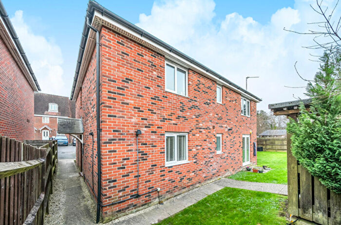 1 Bedroom Flat For Sale In Francis Copse, Colden Common, Winchester, Hampshire, SO21