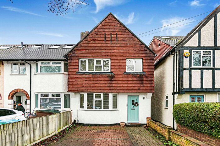 3 Bedroom End Terrace House For Sale In Lisbon Avenue, Twickenham, TW2