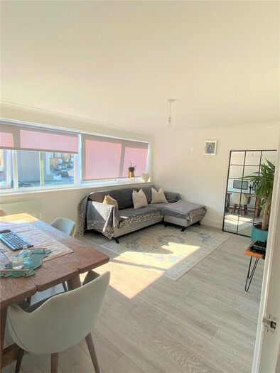 1 Bedroom Flat To Rent In Wessex Court, Beckenham Road, Beckenham, Kent, BR3