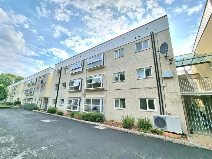 2 Bedroom Flat To Rent In Frobisher Close, Gosport, PO13