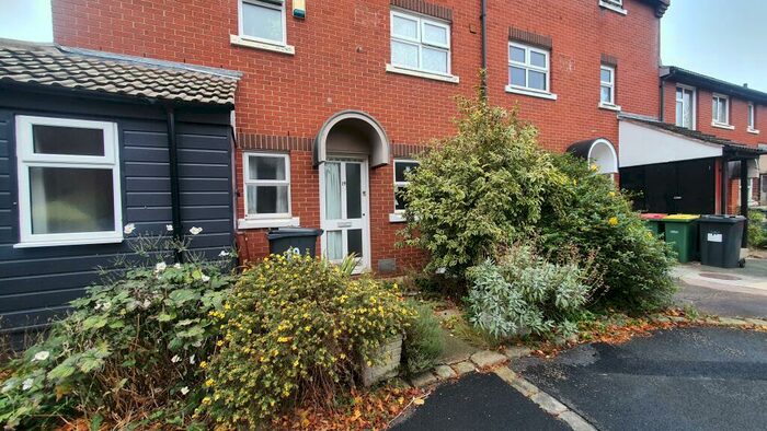 1 Bedroom Flat To Rent In Colman Court, Broadgate, PR1