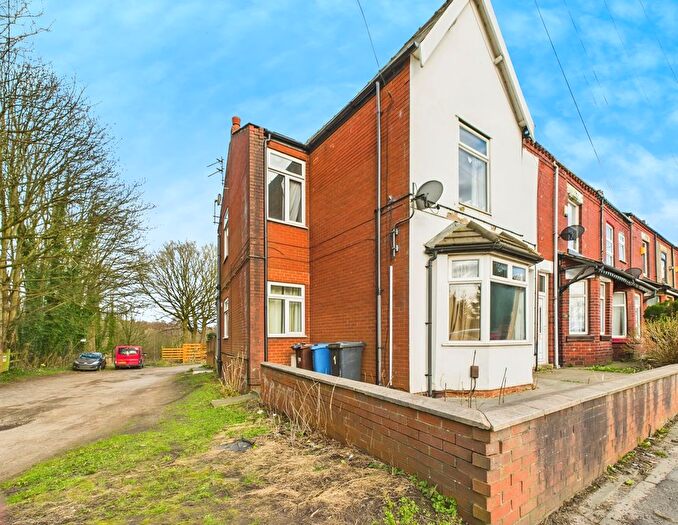 2 Bedroom Flat To Rent In Warrington Road, Wigan, WN3