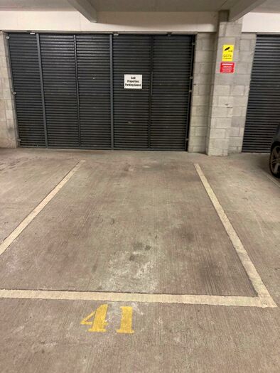 Garage / Parking To Rent In Oldham Street, Liverpool, L1