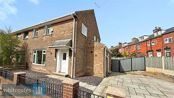 3 Bedroom Semi Detached House For Sale In Winter Road, Pogmoor, Barnsley, S75