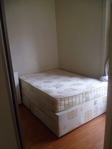 1 Bedroom Flat To Rent In Bacon Street, London, E2