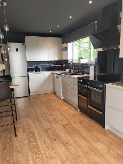 5 Bedroom Detached House For Sale In Benn Lane, Longwood, Huddersfield, HD3