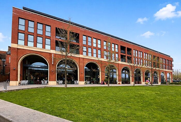 2 Bedroom Flat To Rent In Exchange Street, The Exchange Exchange Street, HP20