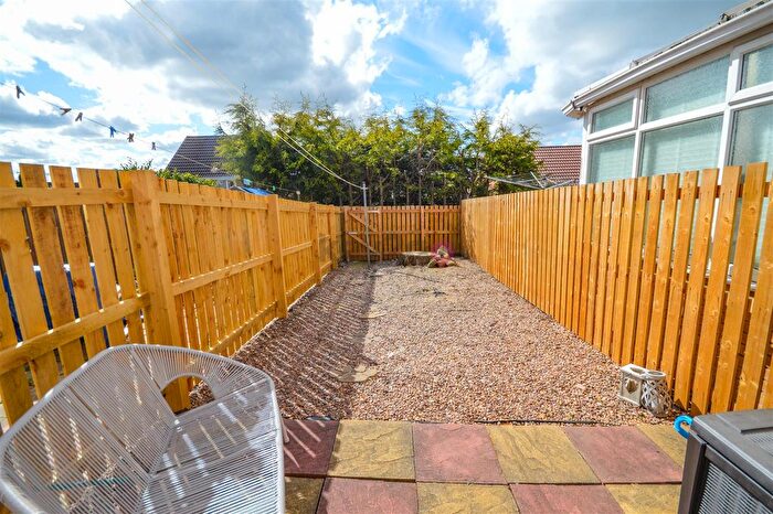 1 Bedroom Town House To Rent In Gartrice Gardens, Halfway, S20