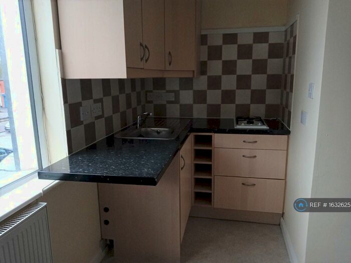 Studio To Rent In Port Street, Hyde, SK14