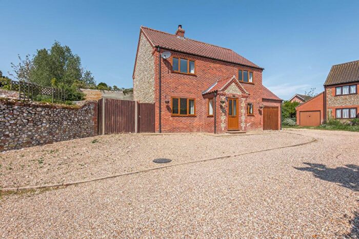 3 Bedroom Detached House For Sale In Crown Yard, Walsingham, NR22