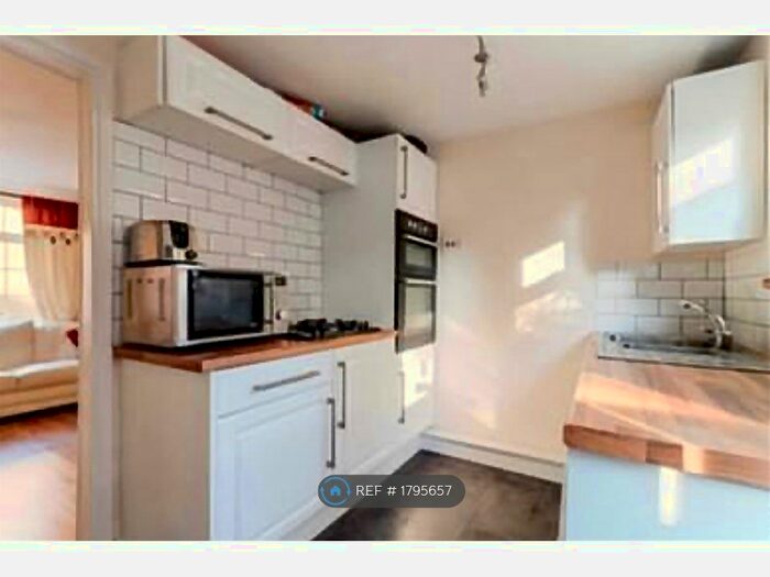 1 Bedroom Terraced House To Rent In West Hill, Dartford, DA1