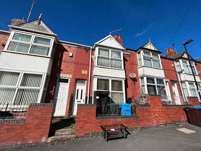 3 Bedroom Terraced House For Sale In Hawkshead Road, Sheffield, S4